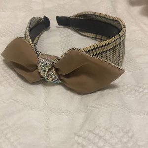 Bow headband